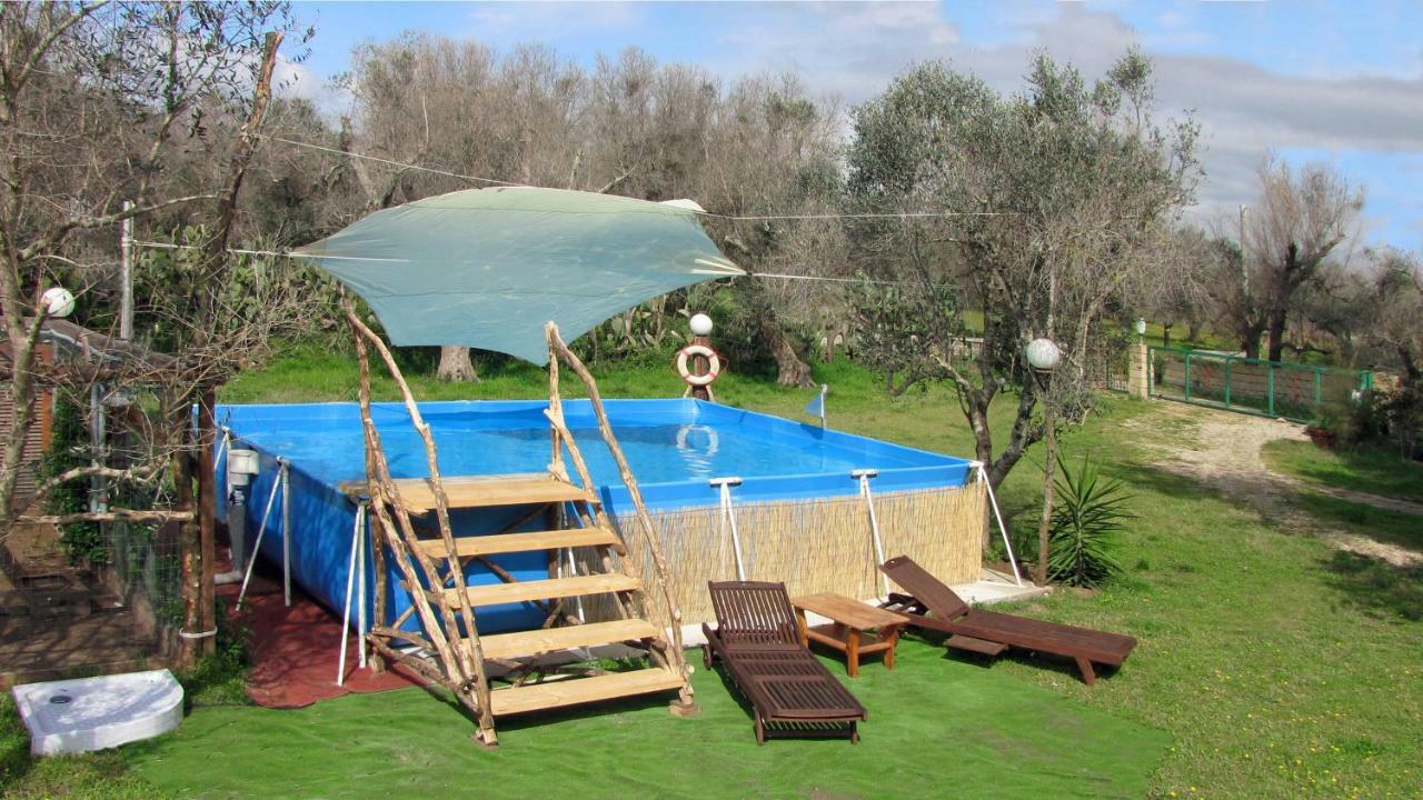 Camping Terreno-Ro-Bi-Li Hotel Cutrofiano Eksteriør billede